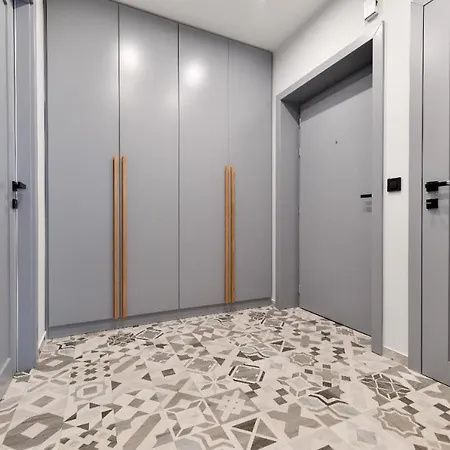 Maris By Belmont Realty דירה *