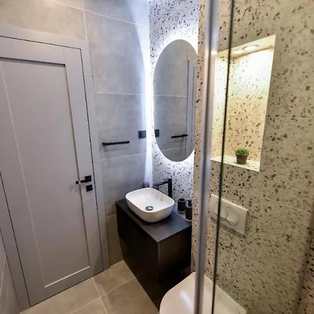 Maris By Belmont Realty דירה