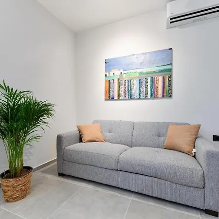 דירה Maris By Belmont Realty