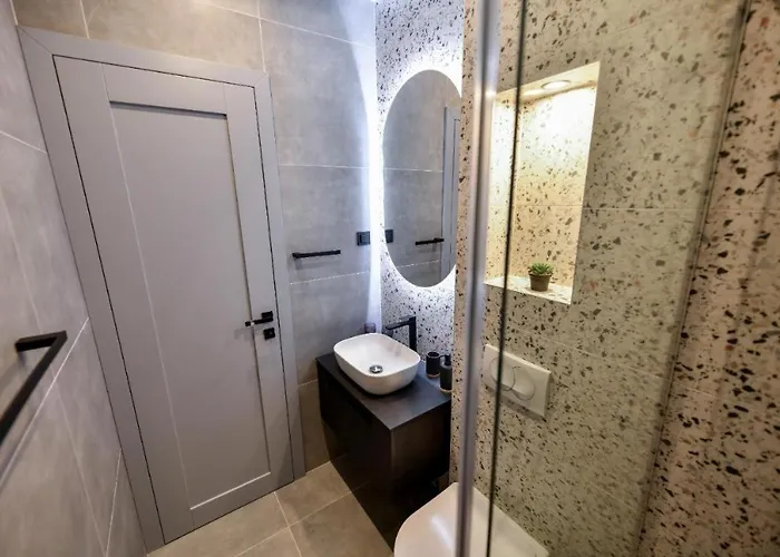 Maris By Belmont Realty 아파트