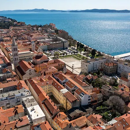 Maris By Belmont Realty *