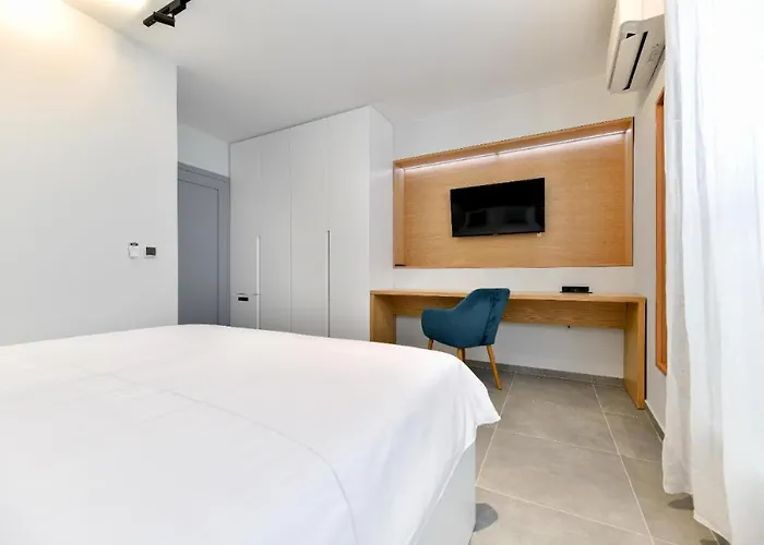 アパート Maris By Belmont Realty